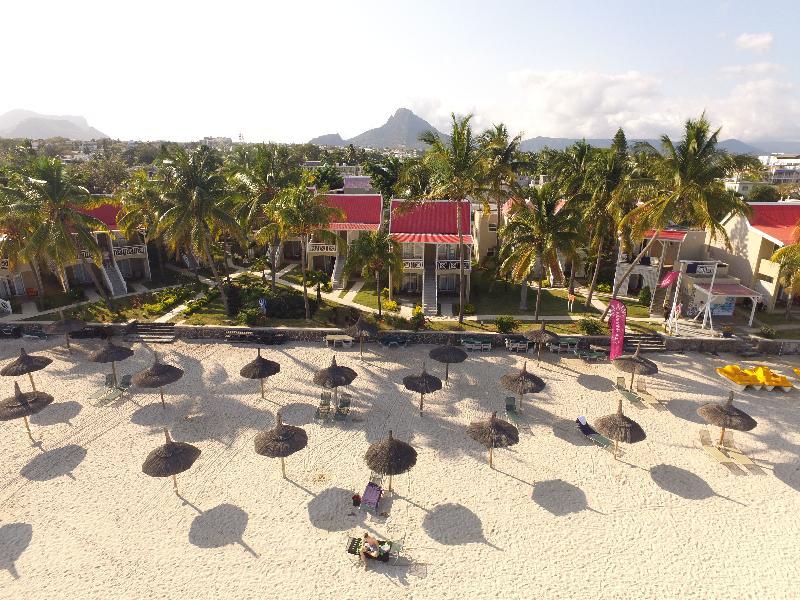 Villas Caroline Flic en Flac Bagian luar foto