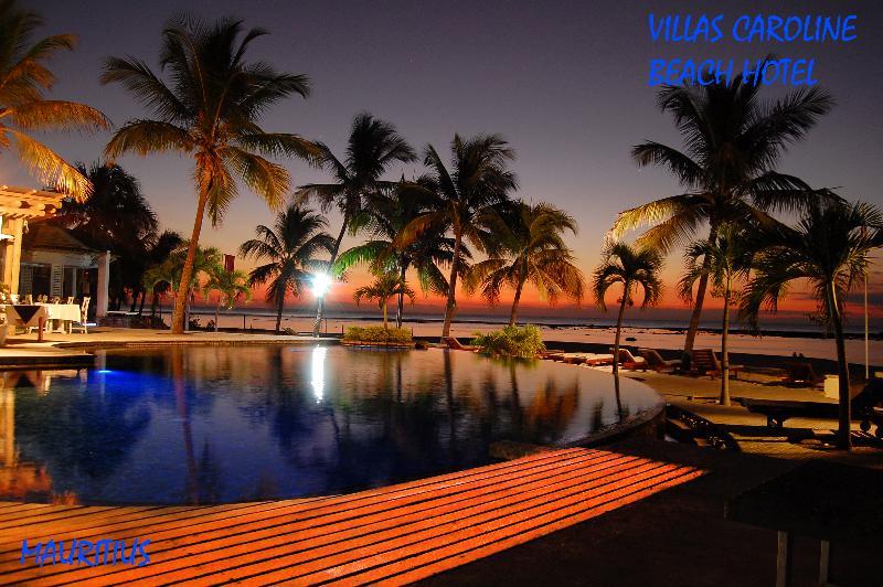 Villas Caroline Flic en Flac Bagian luar foto