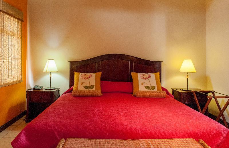 Villas Caroline Flic en Flac Bagian luar foto