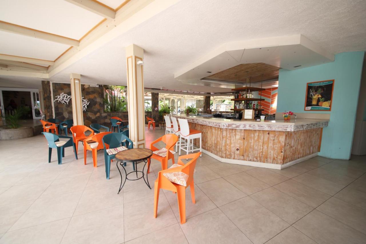 Villas Caroline Flic en Flac Bagian luar foto