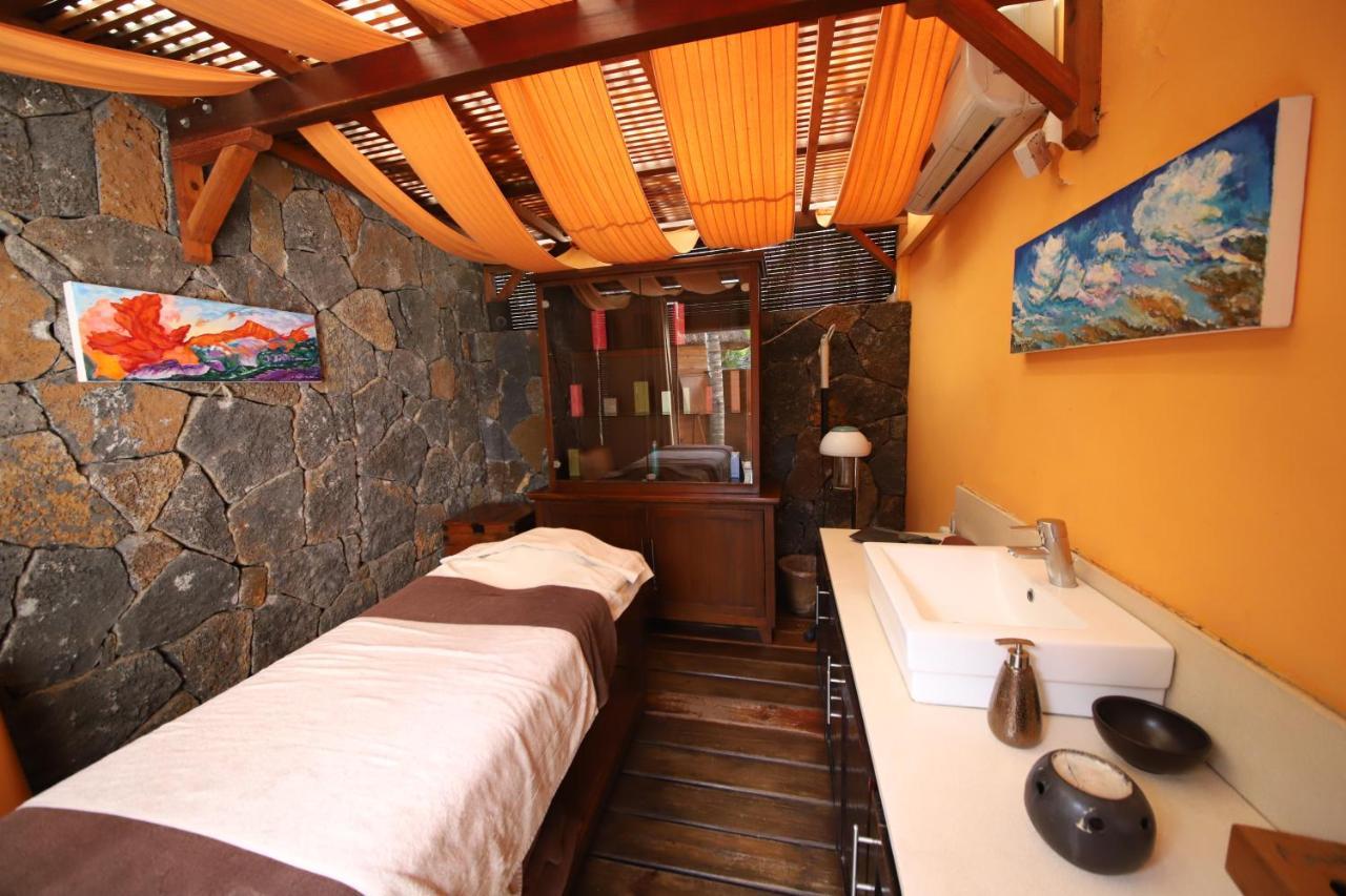 Villas Caroline Flic en Flac Bagian luar foto