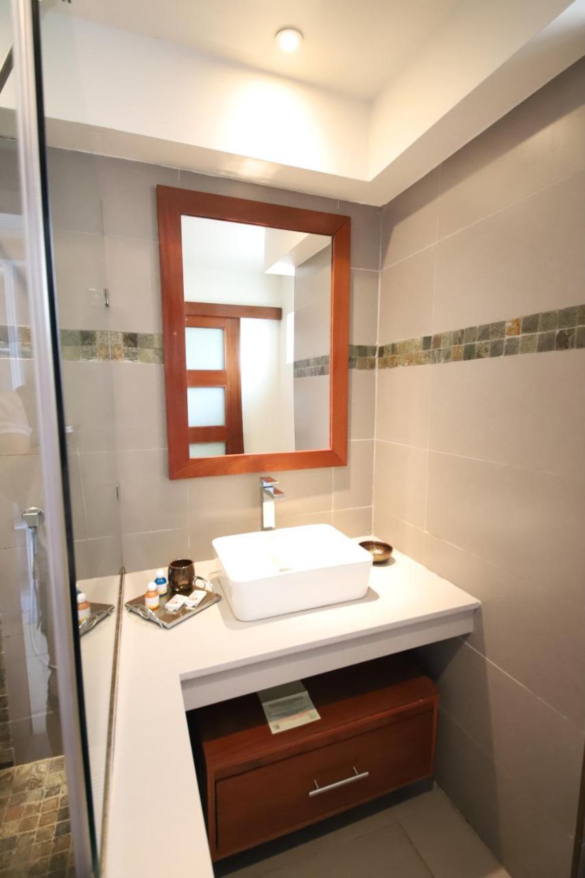 Villas Caroline Flic en Flac Bagian luar foto