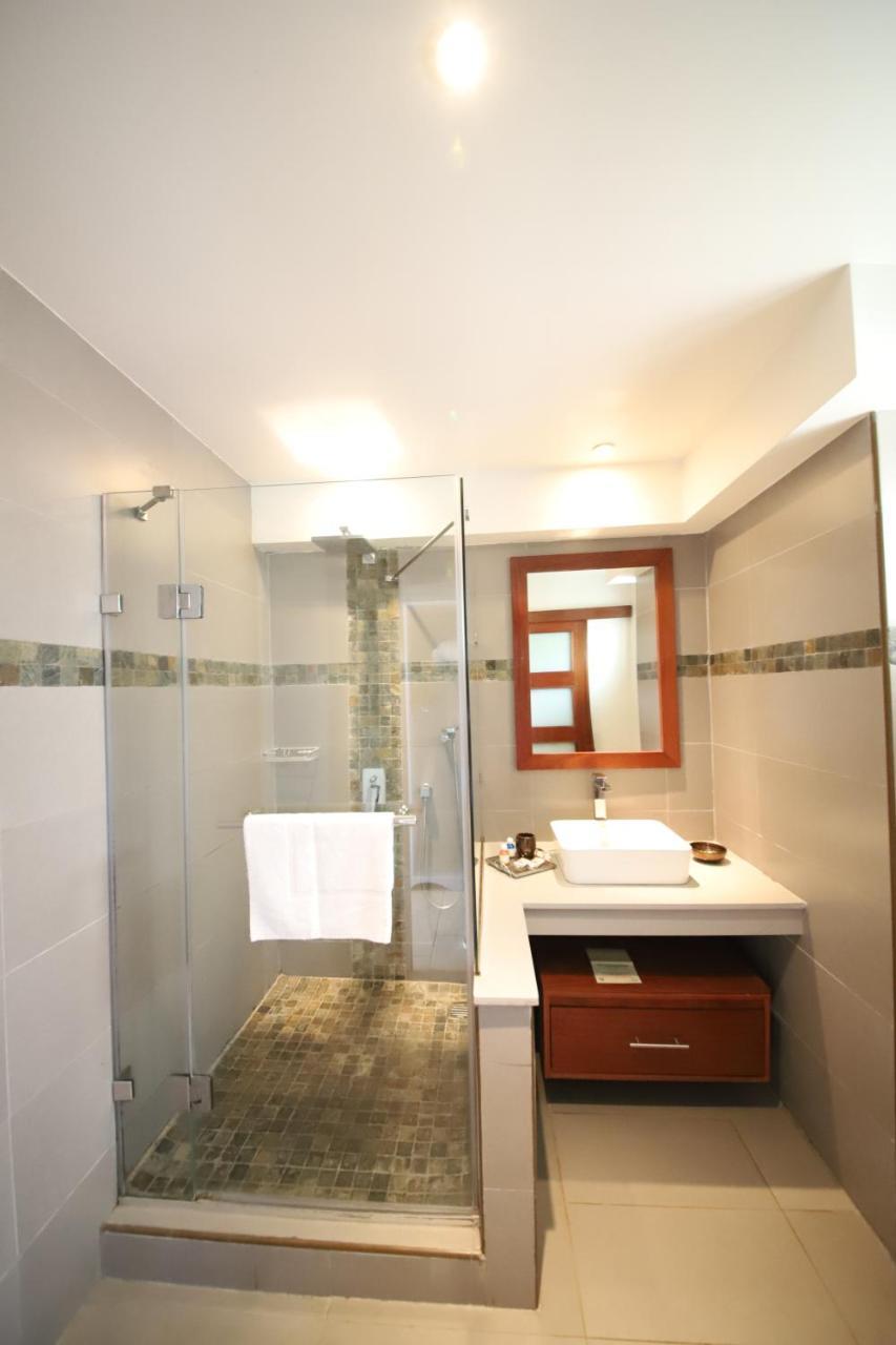Villas Caroline Flic en Flac Bagian luar foto