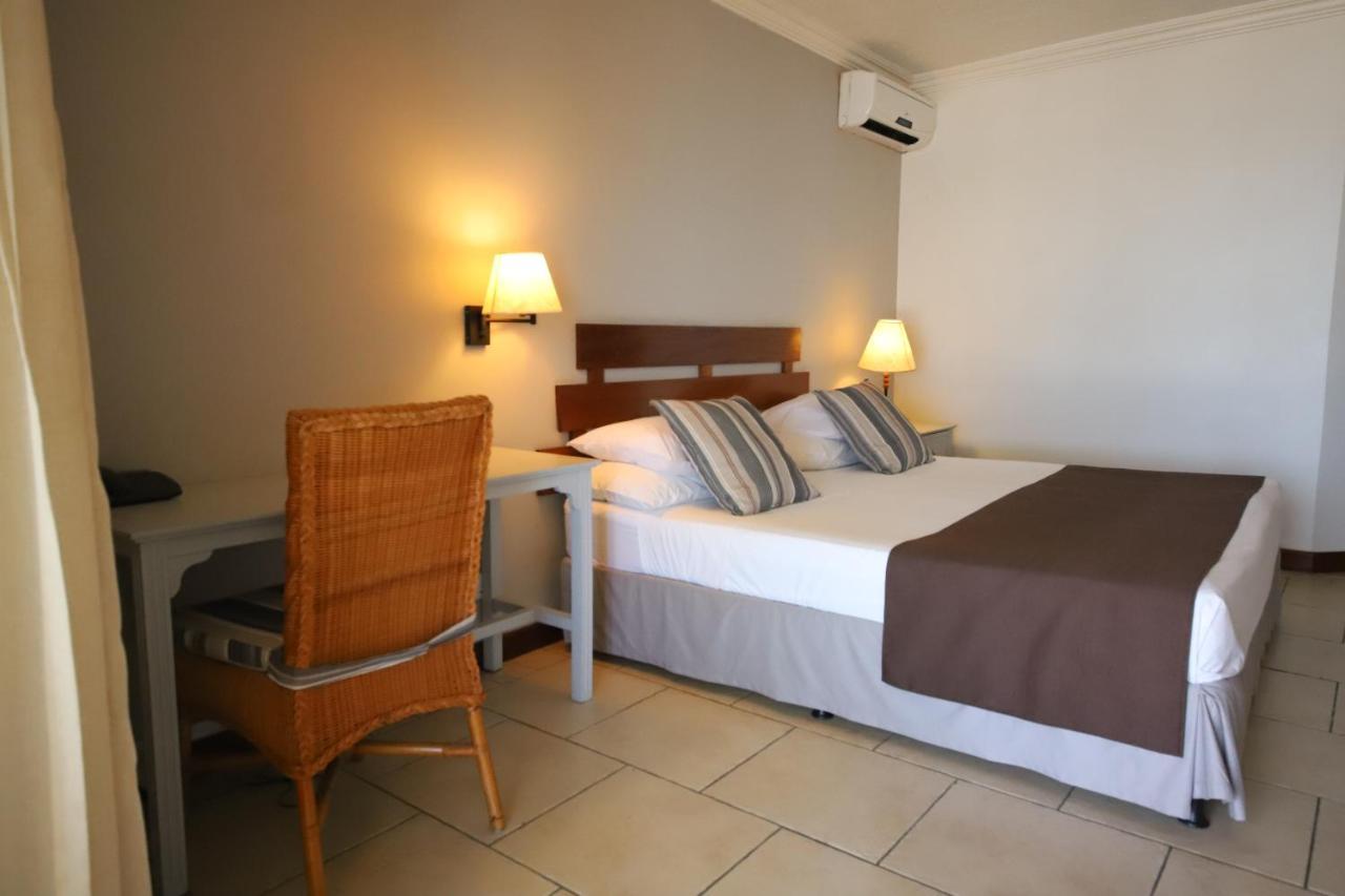 Villas Caroline Flic en Flac Bagian luar foto
