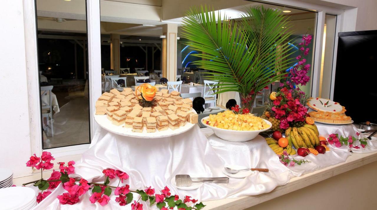 Villas Caroline Flic en Flac Bagian luar foto